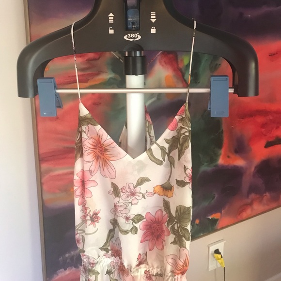 SOLD!!! Guess Flowers blouse built in cami says M runs S - Picture 15 of 17